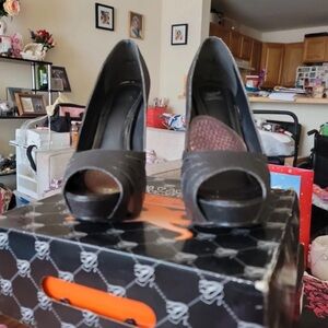 Shiekh Elegant Black Peep-Toe Heels